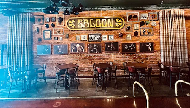 Mad Capper Saloon & Eatery