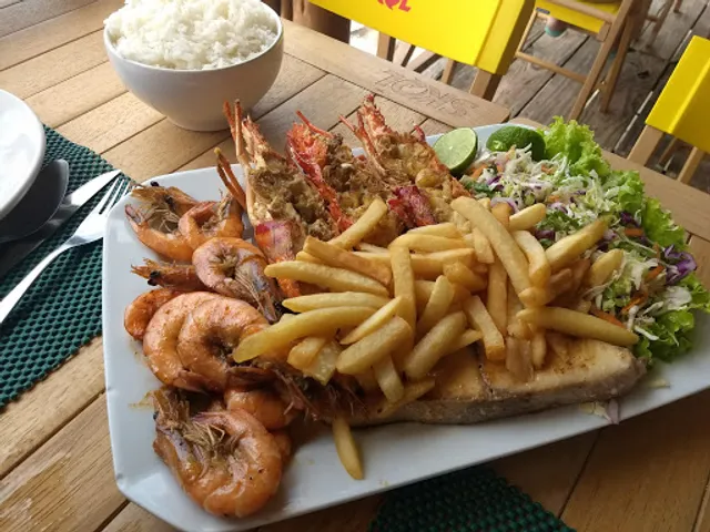 Restaurante e Churrascaria Brilho do Sol.