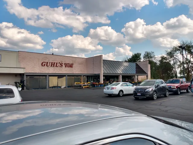 Guhl’s Country Store