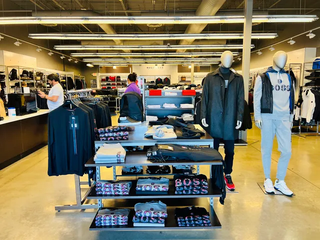 BOSS Outlet - San Marcos