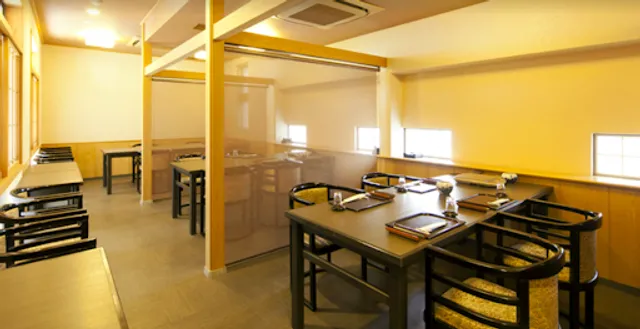 水炊き 新三浦 博多本店