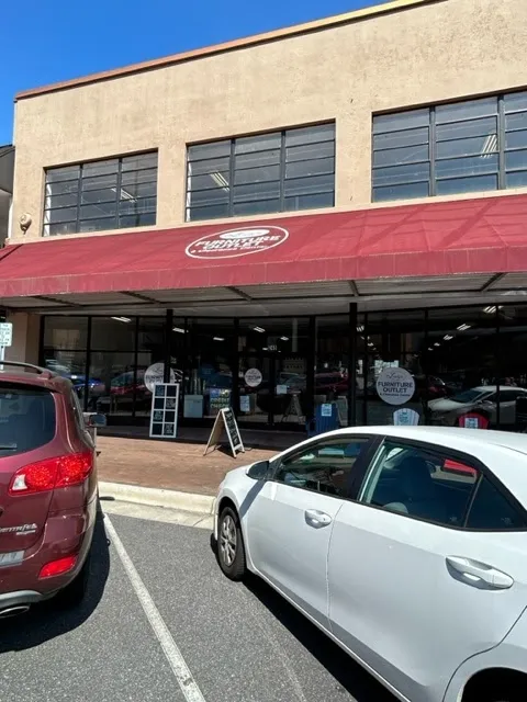 Lindy's Furniture Outlet and Clearance Center