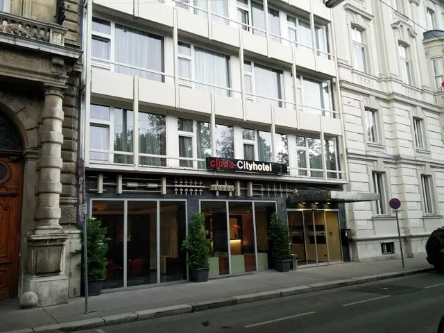 Pakat Residences (Serviced Apartments)