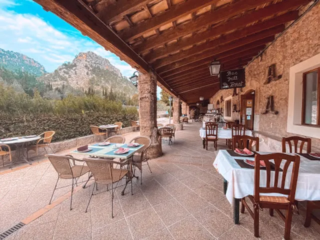 Can penaso -Restaurante La Meson Piscina