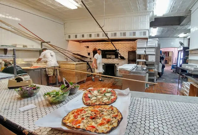 Frank Pepe Pizzeria Napoletana