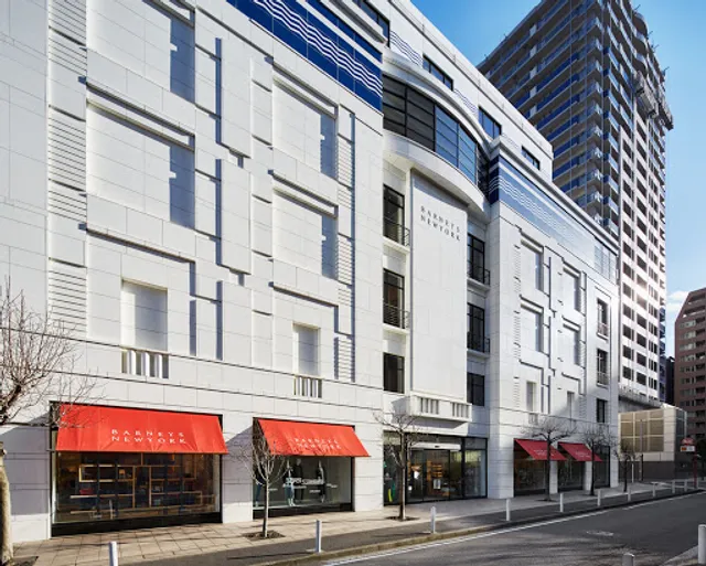 BARNEYS NEW YORK Yokohama Store