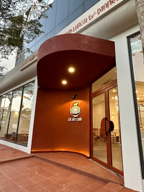 Luc Bat Quan - Plant Based Restaurant