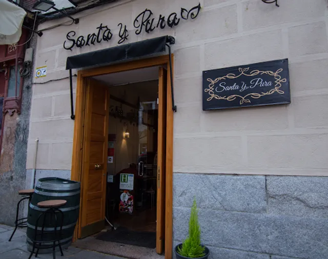 Santa y pura Vegan Bar