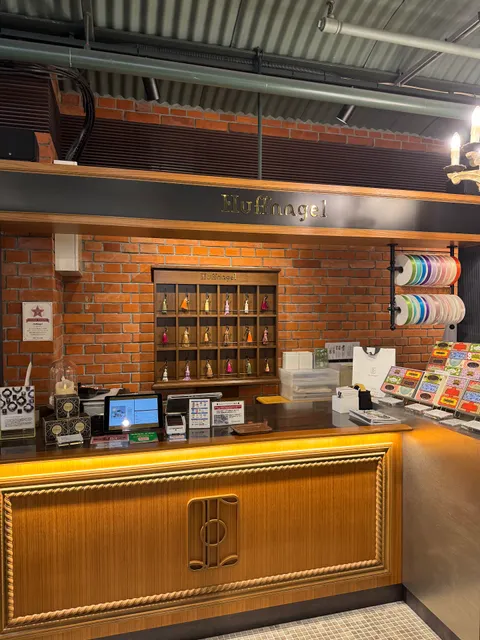 Huffnagel - フフナーゲル 横浜赤レンガ倉庫店