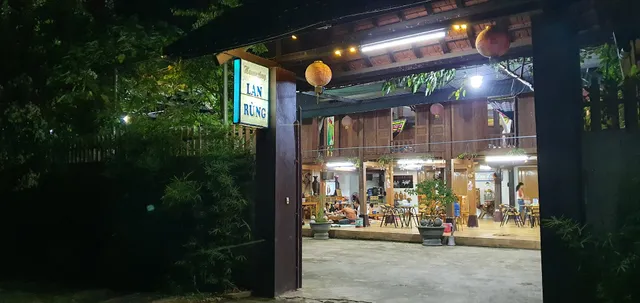 Homestay Lan Rừng