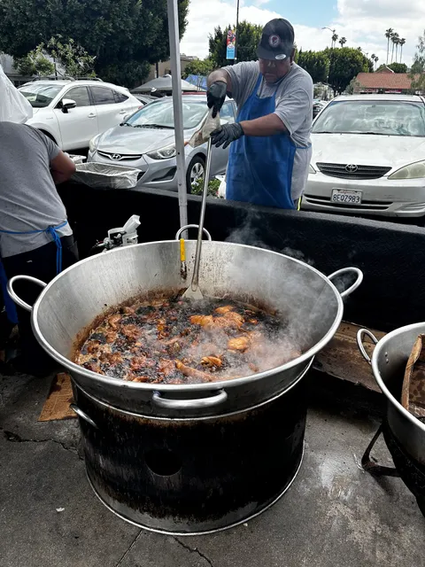 Carnitas Y Chicharrones El Gallo