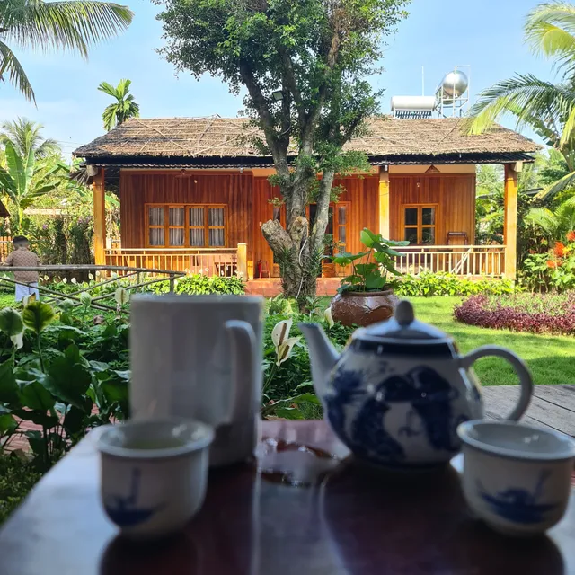 Coco Riverside Lodge