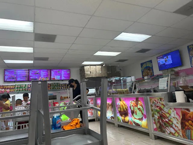 La Michoacana Paleteria y Neveria Estilo Chicago