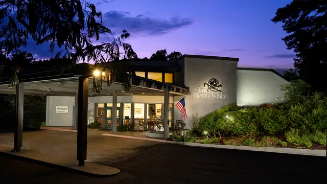 The Inn at Houndslake