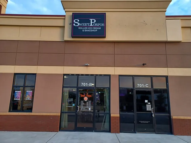 Sweet Porpos Rolled Ice Cream & Bakeshop