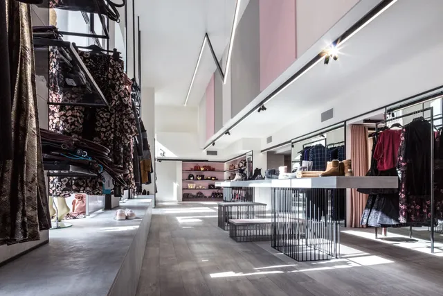 Boutique Maximilian | Basic