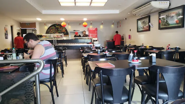 Va Long Encruzilhada 华龙饭店