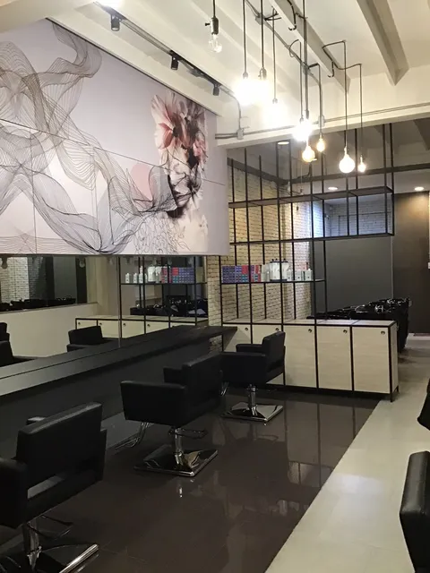 Goldy Hair studio