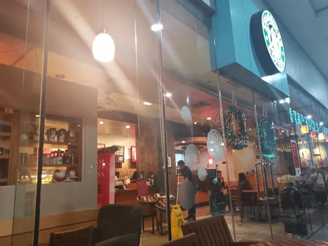 Starbucks One E-Com Center