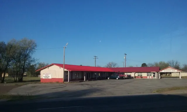 BUDGET INN