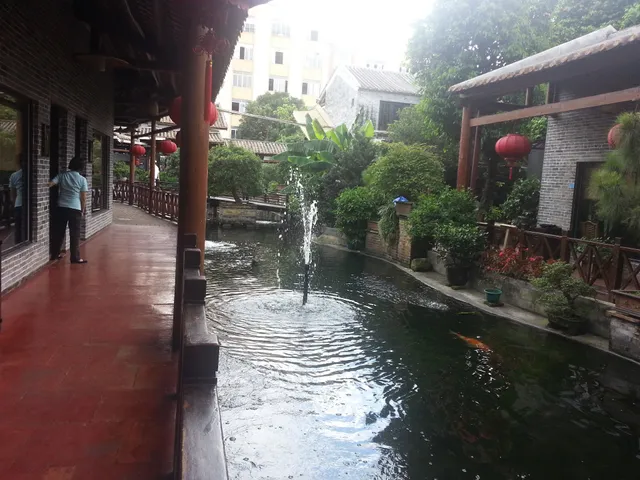 Nenniufang Beef Entrails Hot Pot