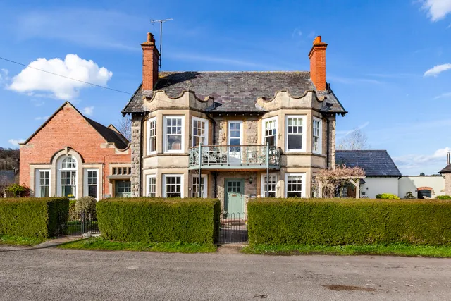 The Agents House Bed and Breakfast