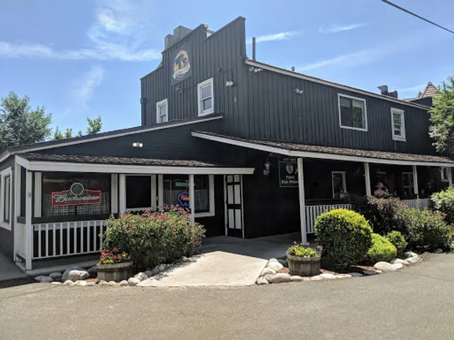 T's Smokehouse & Grill