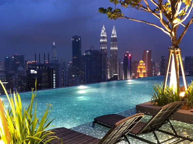 Expressionz Professional Suites by EXSIM