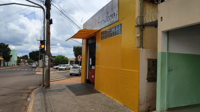 Sabor Brasileiro na Rua Parque Bandeirante