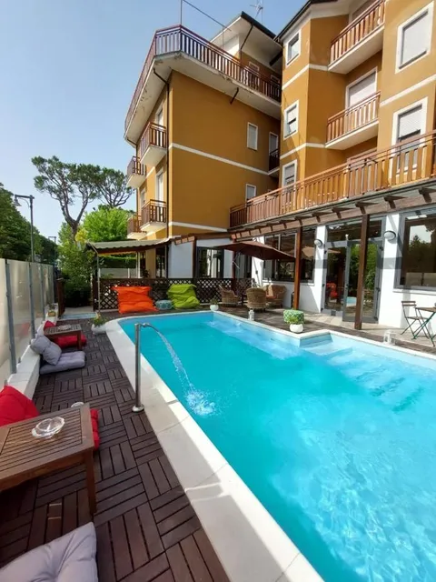 Hotel Maison Des Roses