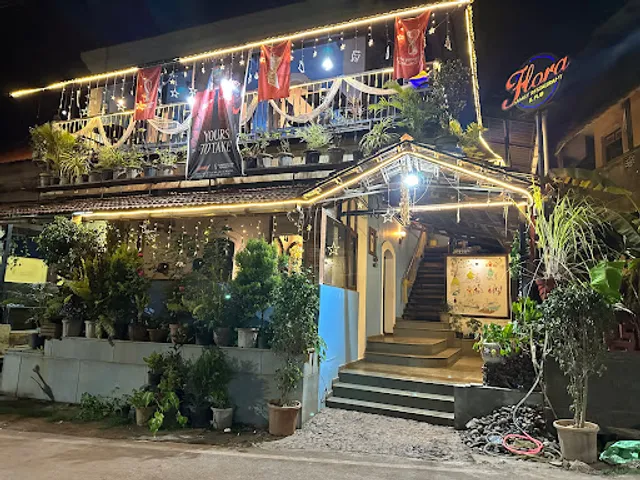 Flora Family Restaurant & Pub