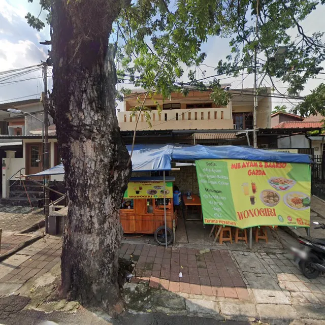 Kost Garuda Nomor 19