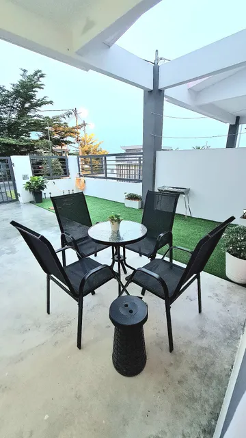 Sakura Thirty Guest House - Homestay Seri Iskandar