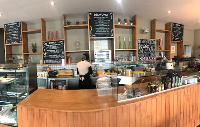 El Cedro Café