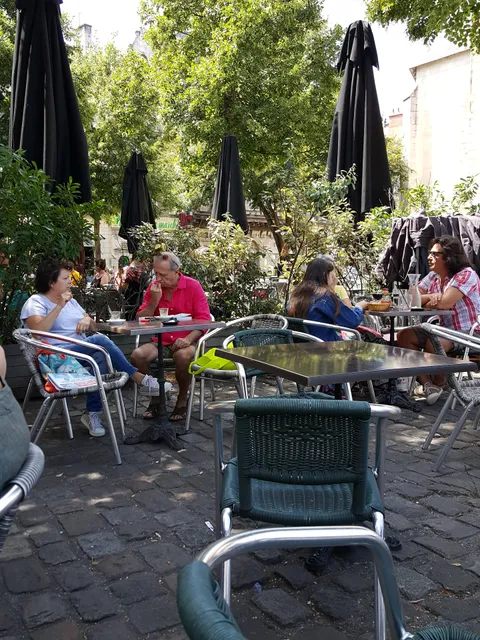 Au WC. Whisky & Cocktail