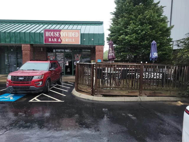 House Divided Bar & Grill