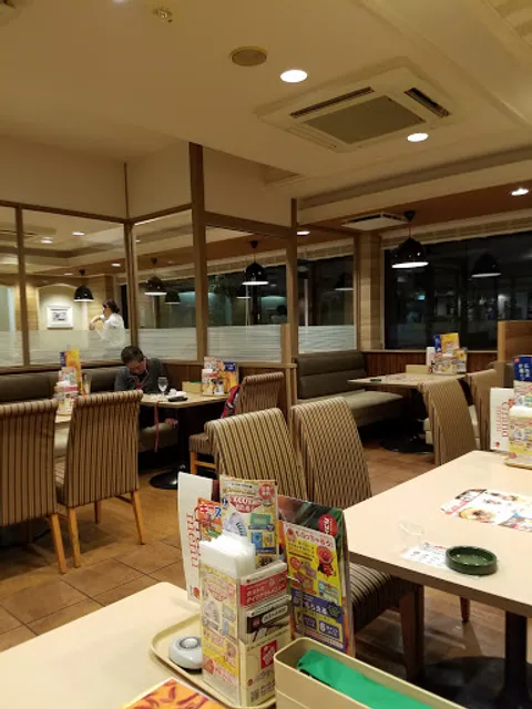 ガスト 世田谷上馬店