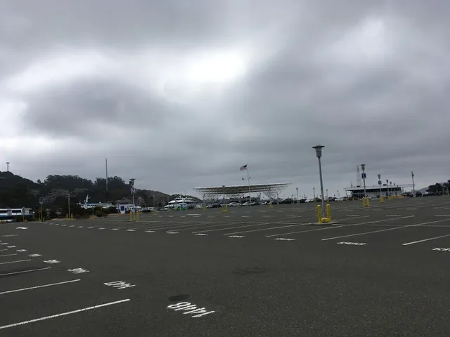 Larkspur Ferry Parking