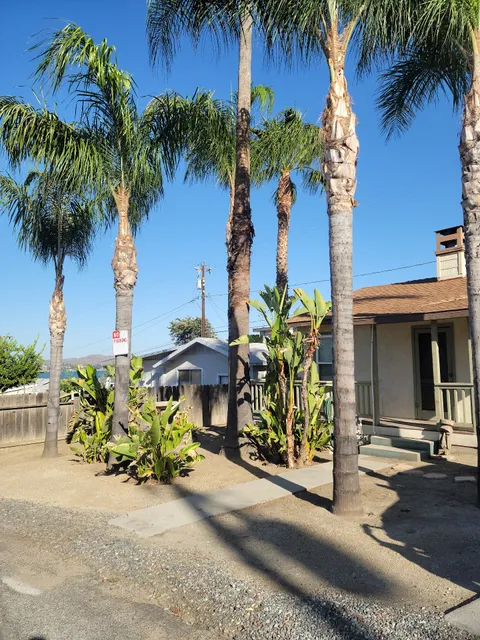 Crane Lakeside Park & RV Resort