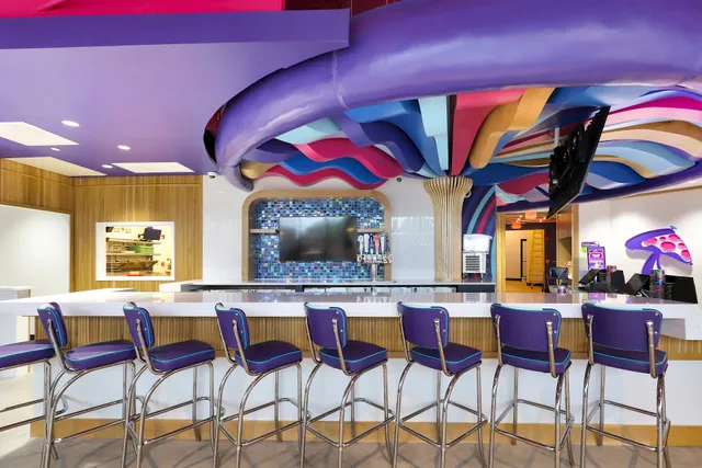 Mellow Mushroom Atlanta - Grant Park