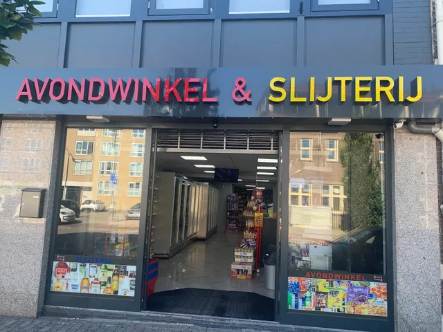 Avondwinkel & Slijterij (Nightshop Vera)