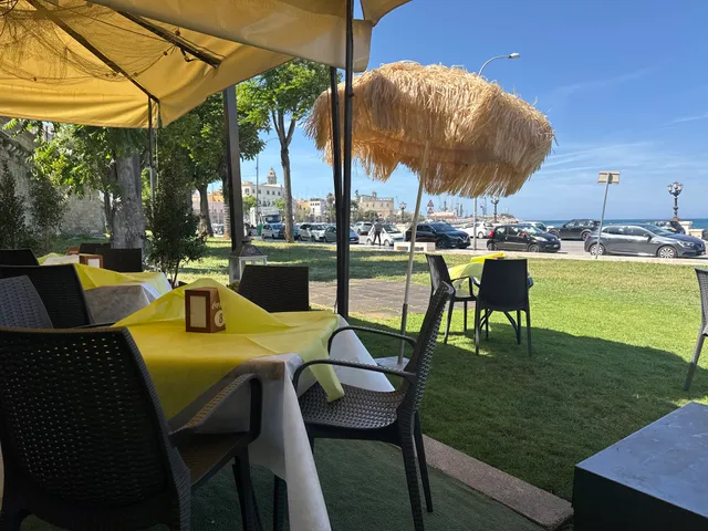 Miramare Seaview - food & Drinks