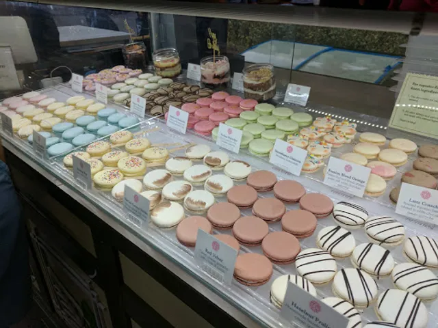 Kayla's Cake Downtown Disney