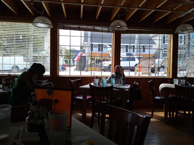 Ships Cafe Restaurant and Crab House