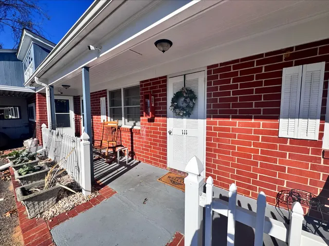 Chesterfield Hotel by OYO Hwy 9