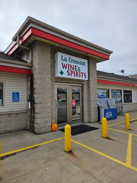 La Crescent Wine and Spirit