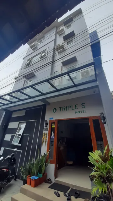 Triple S Hotel