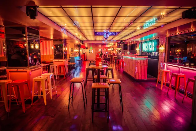 Simmons Bar | Leicester Square