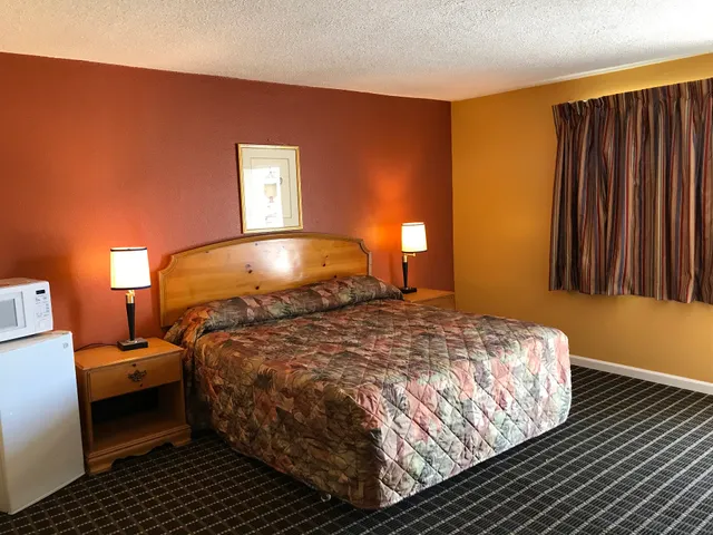 Economy Inn