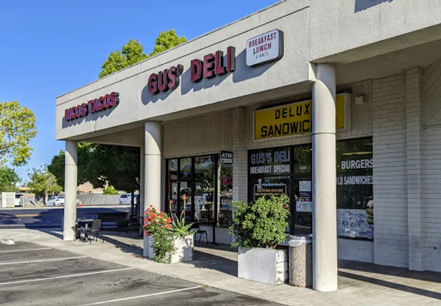 Gus' Deli